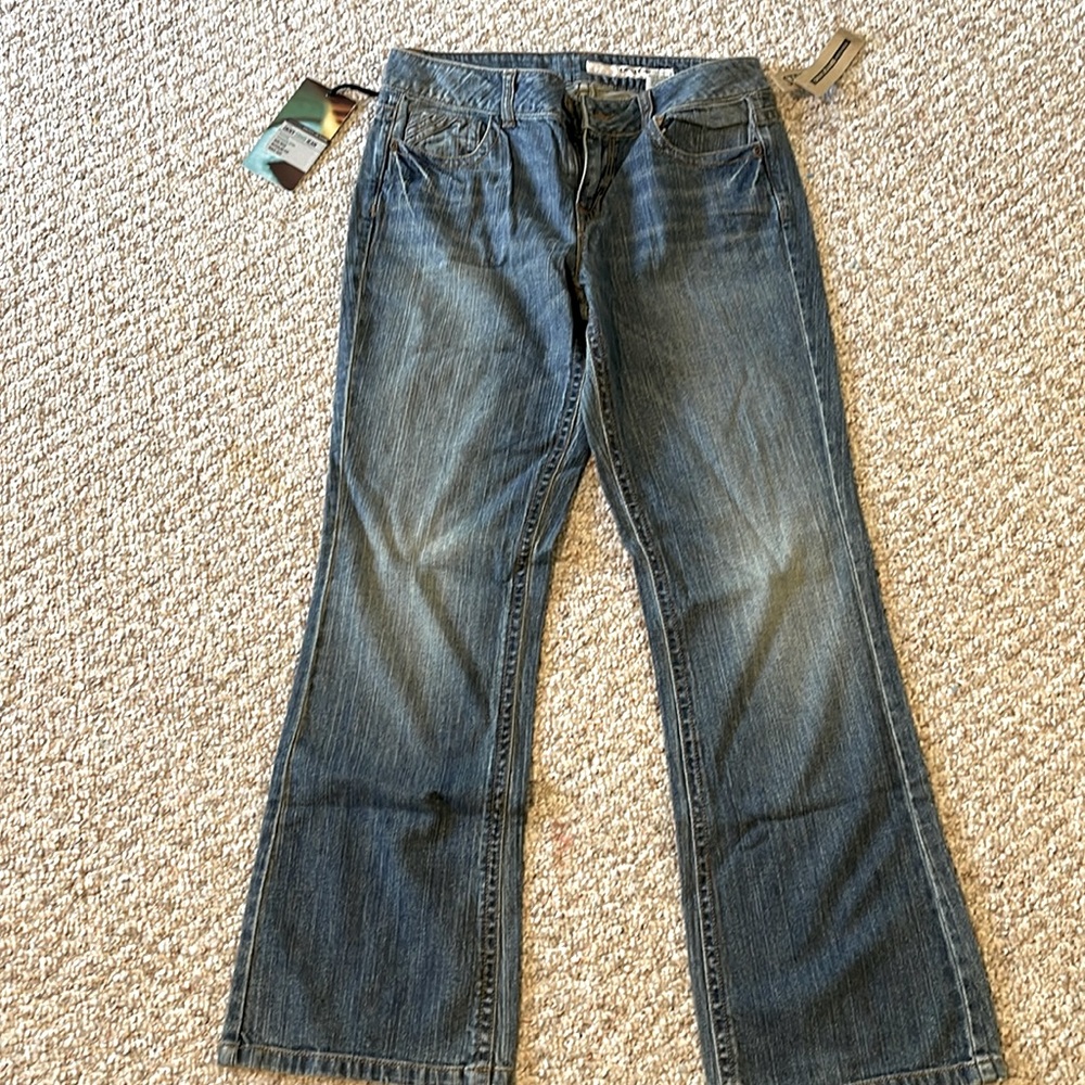 Brand New pair of DKNY SOHO JEAN.  See pic of tag.  Price tags still on.